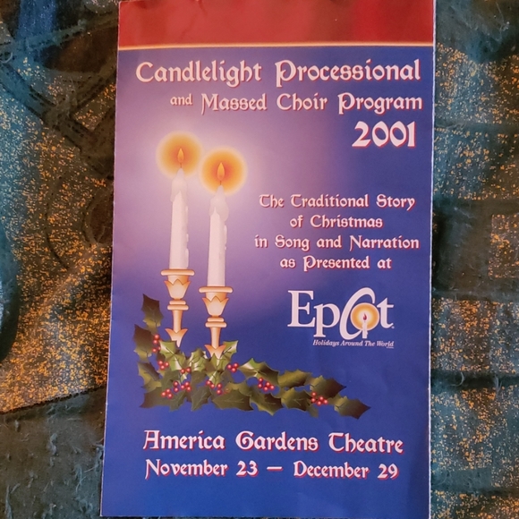 2001 Epcot Candlelight Processional Program - Picture 1 of 4